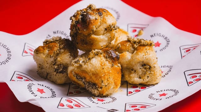 Garlic Knots.